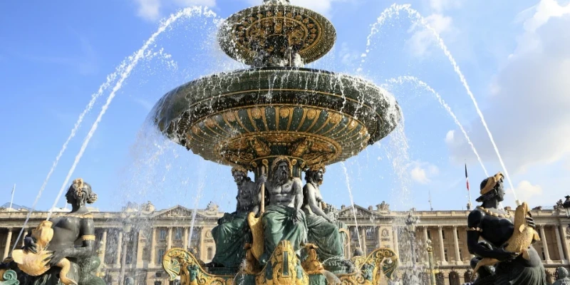 Fontaines de la Concorde located in the Place de la Concorde