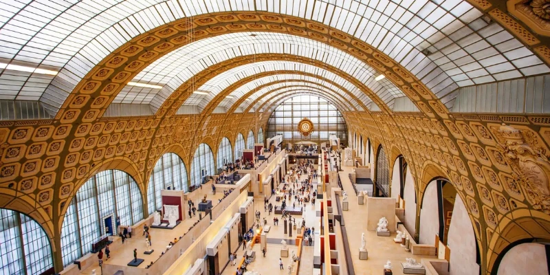 the main hall of the Musée d'Orsay