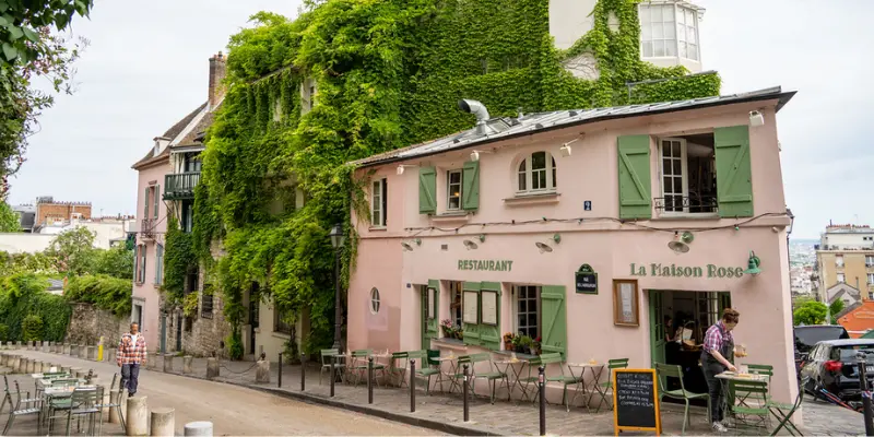 La Maison Rose, a famous, iconic pink restaurant
