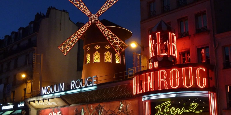 the iconic Moulin Rouge cabaret