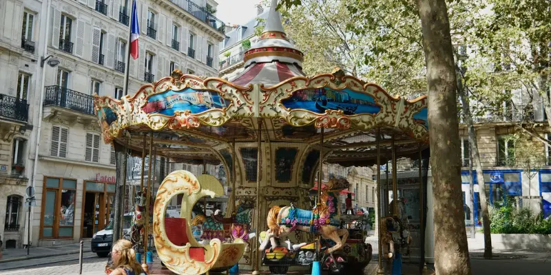 Les Lutins merry-go-round